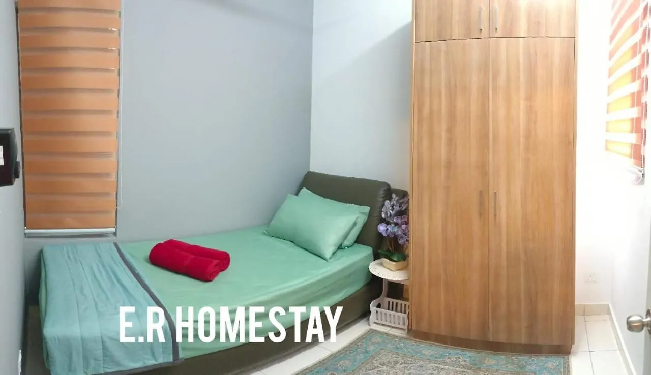 Er Homestay For Family Transit Nearby Klia 세팡 0*,