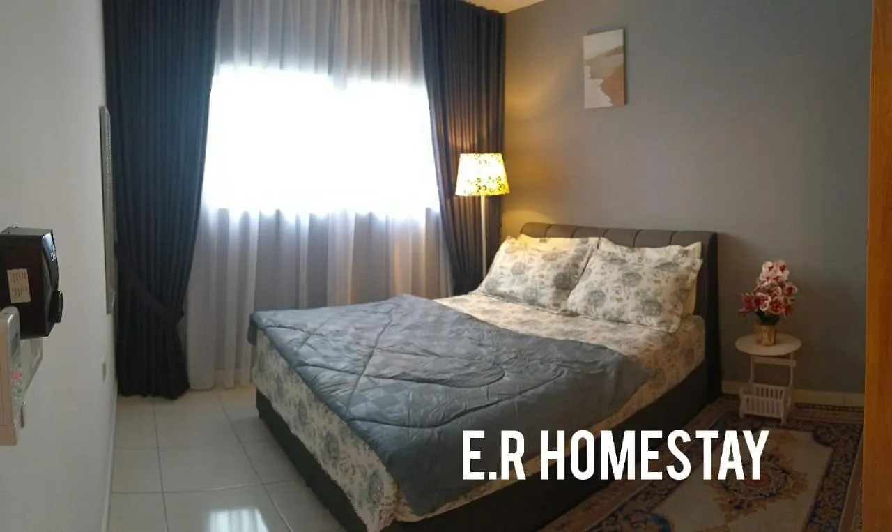Apartment Er Homestay For Family Transit Nearby Klia Sepang